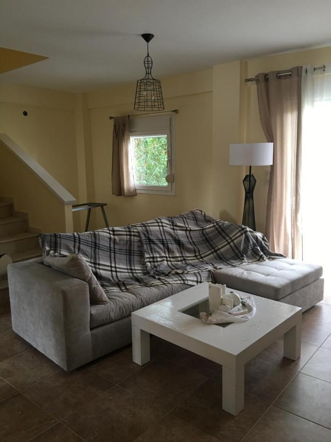 בית הארחה אפיטוס 	Modern House מראה חיצוני תמונה
